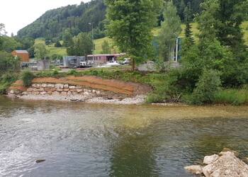 Etat réalisé (juin 2022) – Mesure de stabilisation en techniques mixtes d’un secteur de berge présentant une forte érosion