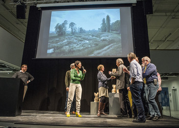 L'équipe SUPERPOSITIONS lors de la remise du Lièvre d'Or