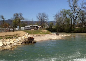 Création d'une plage au camping