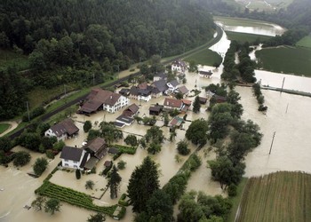 Inondations d’août 2007 dans le hameau des Riedes-Dessus (©République et Canton du Jura).