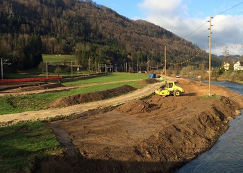 Travaux (mars 2015) - Terrassement de la berge droite ayant pour objectif d’augmenter la section d’écoulement