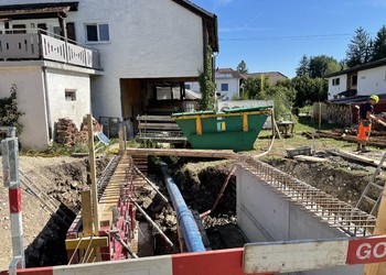 En travaux (août 2022) – La Betteratte a été mise sous tuyaux afin d’éviter de créer de la turbidité pendant les travaux