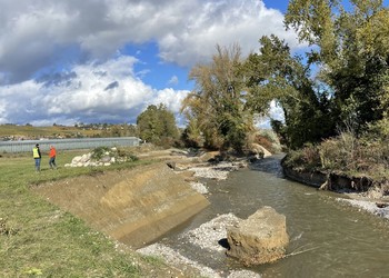 Travaux (novembre 2021) - Création d’une morphologie naturelle 1 mois à peine après la mise en eau