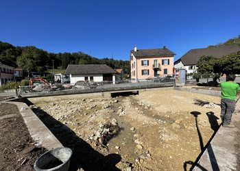 Travaux (septembre 2023) - Fin des travaux de mise en forme (étiage sévère) ; la végétalisation et le remplissage de la mare viendront naturellement