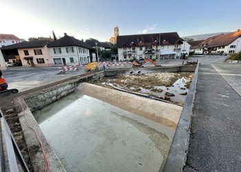 Travaux (septembre 2023) - Création de bras d’écoulement à partir des résurgences et préparation de la planie pour la pose de l’étanchéité de la mare permanente