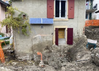 Travaux (novembre 2020) – Assainissement et protection du pied des façades.