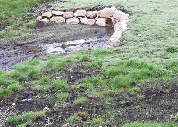 Etat réalisé (octobre 2022) – pour garantir l’accès à l’exploitation agricole, des passages ont été aménagés sur le Miéry