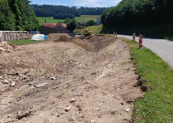Travaux (juin 2025) – La Fenatte : terrassement du nouveau lit dans l’ancienne décharge