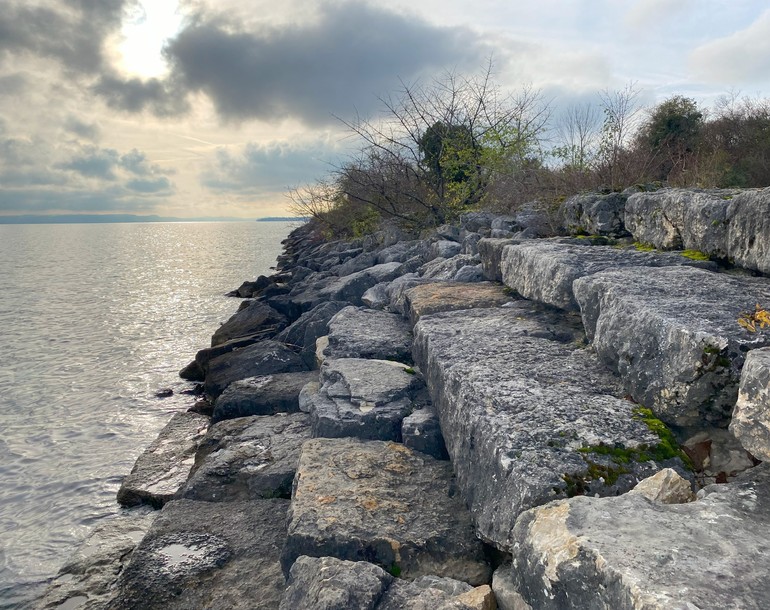 Étude de faisabilité de remblayage de matériaux d'excavation pour la revitalisation des rives lacustres à Neuchâtel (NE)